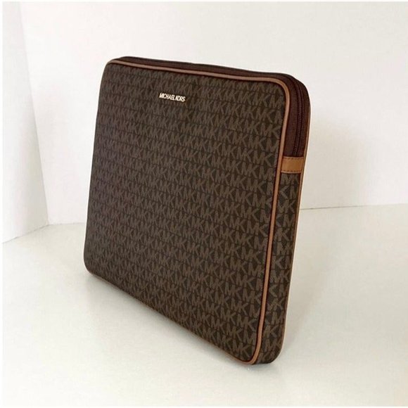 Michael Kors JetSet 13 Inch Laptop Case with Logo Leather/Coated Case Brown - Picture 4 of 12